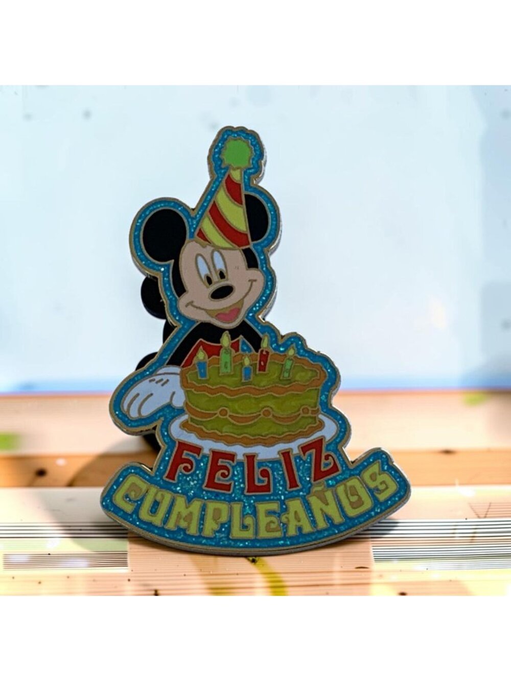Disney Mickey Mouse - Feliz Cumpleanos (Happy Birthday) Collectible Pin From 200